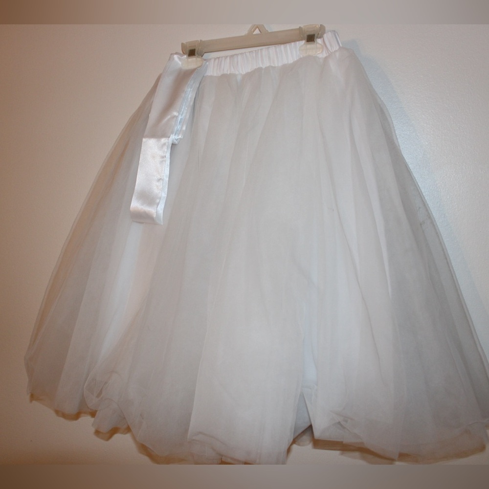 White Lisong Tutu with Detachable Belt